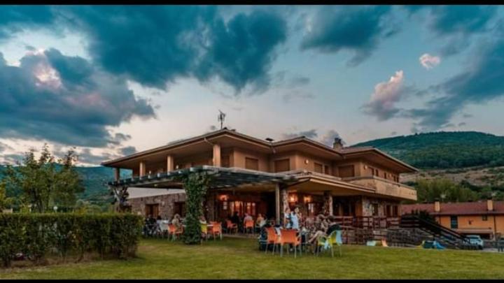 Hotel Villaneila Kültér fotó